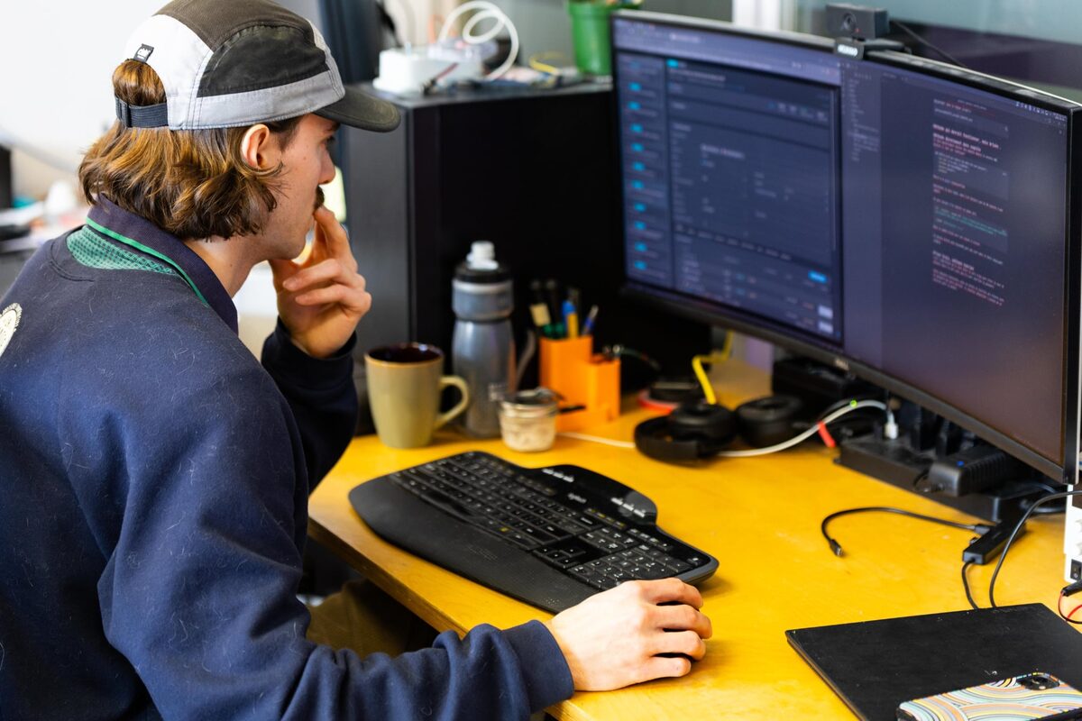 Cloud development on screen